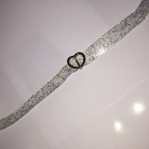 Sparkly heart choker